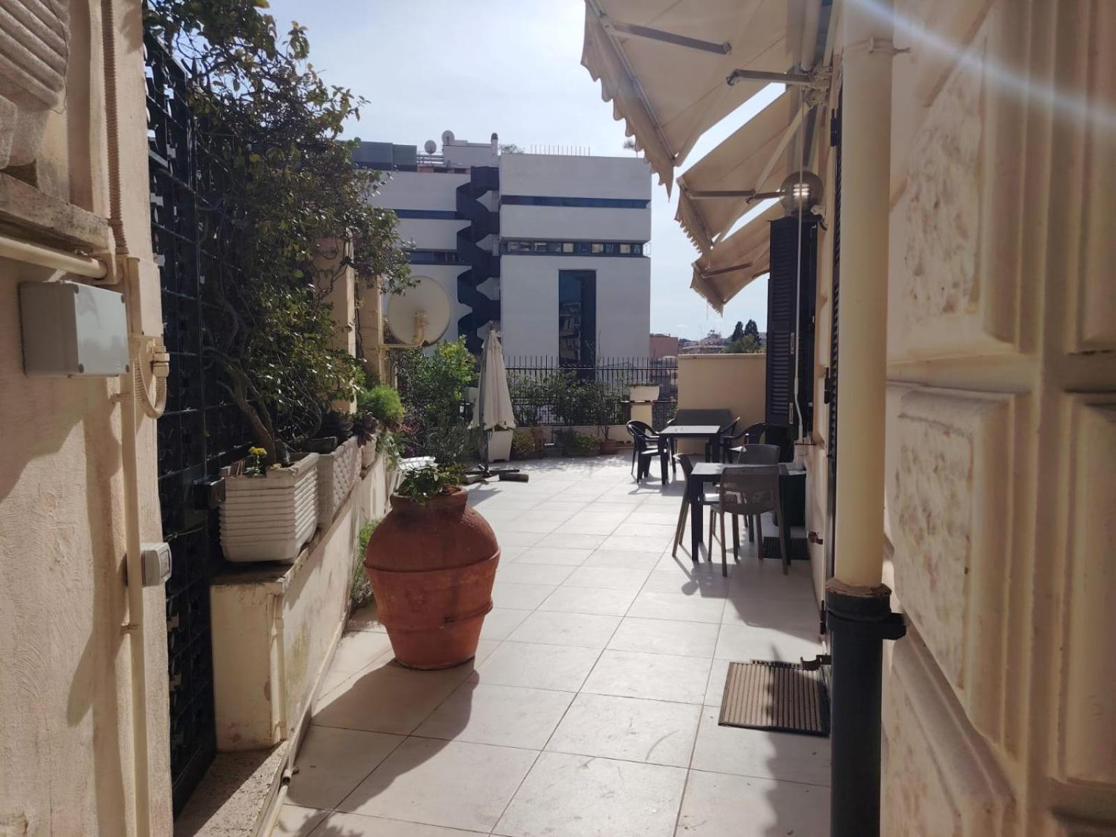 Domus Aurea B&B And Suites Рим Екстериор снимка